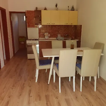 Apartman Nicolle Brzac Exterior photo